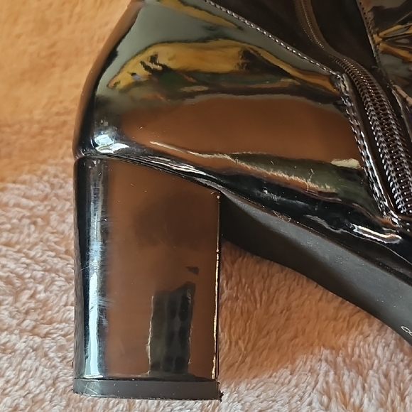 Elegant Black Over the Knee Boots - Picture 5 of 5